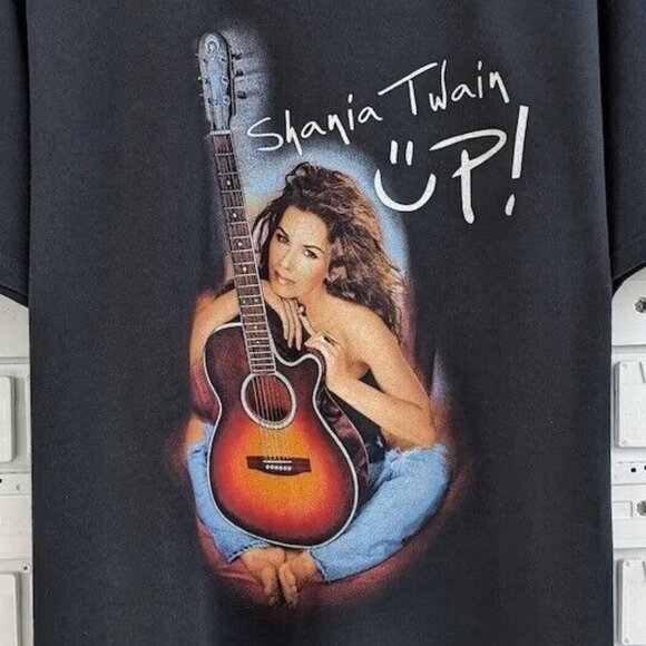 Shania Twain Up Tour 2003 Graphic T-Shirt Country Pop Music Singer Fan Gift Tee - Picture 2 of 5